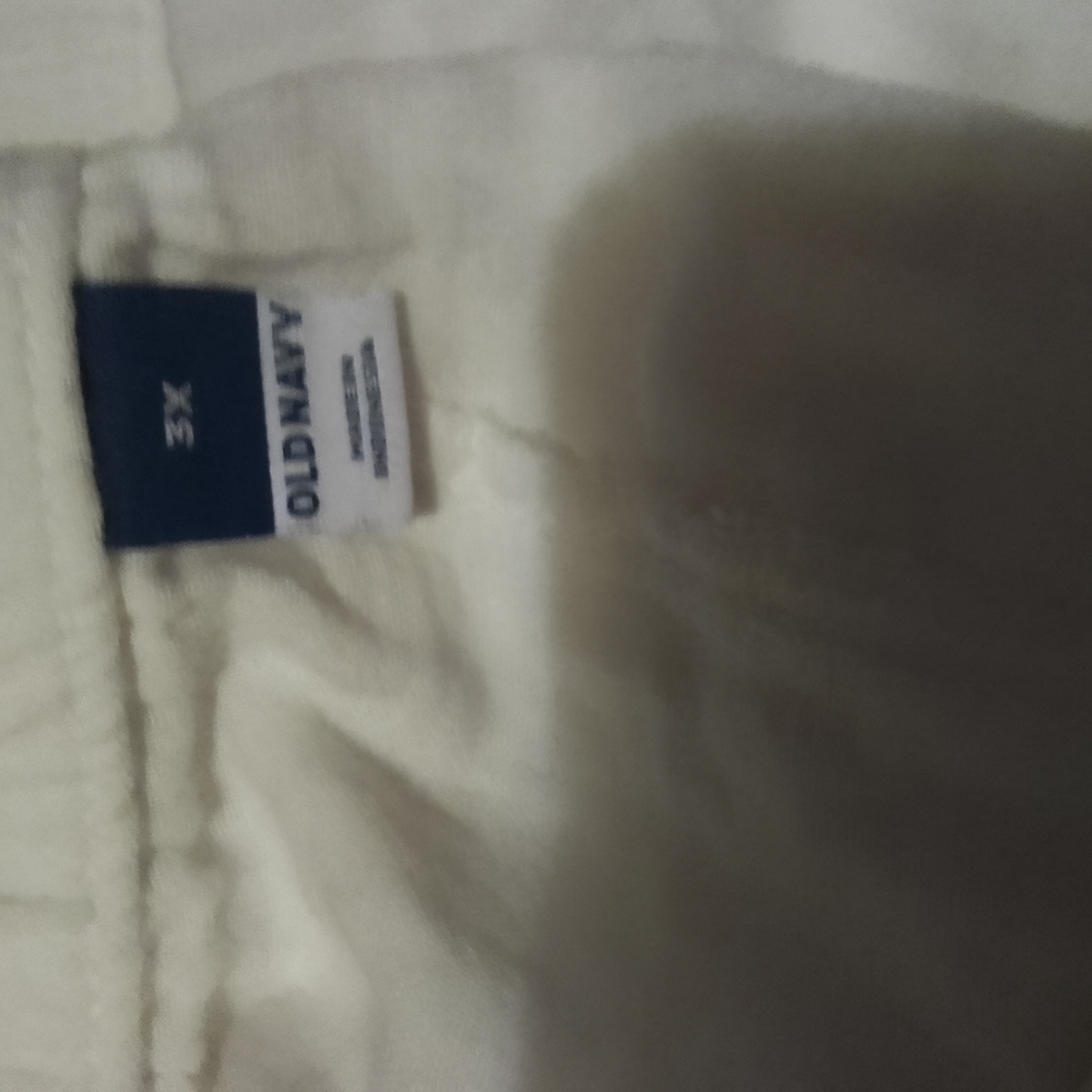 Old Navy Cream Drawstring Shorts - Picture 2 of 8